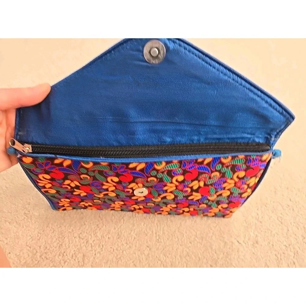 NWOT BAG INDIAN HANDBAG PURSE MULTICOLOR GIFT BAG EMBROIDERED WEDDING‎ CLUTCH